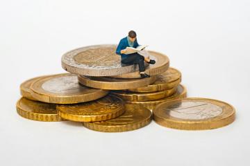 Inflație record, consum în scădere, probleme cu modelul economic?